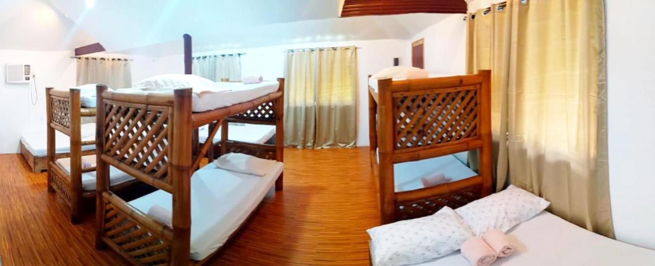 Siargao Tropic Hostel General Luna  Exterior photo